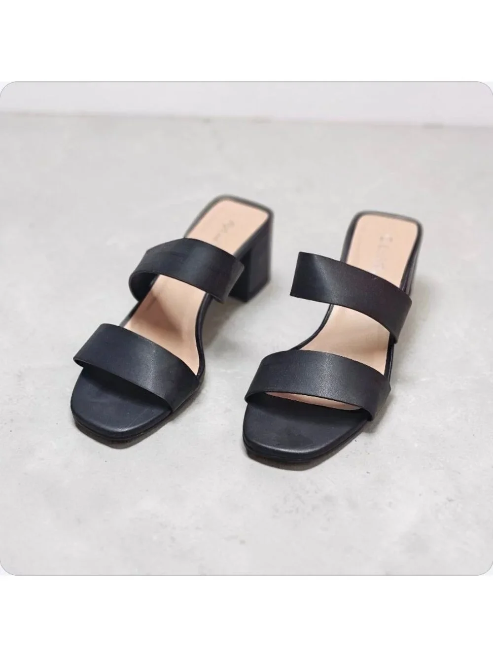 Black Block Heel Slide Sandals With Double Straps Open Toe & Square Heel Design - Picture 3 of 13